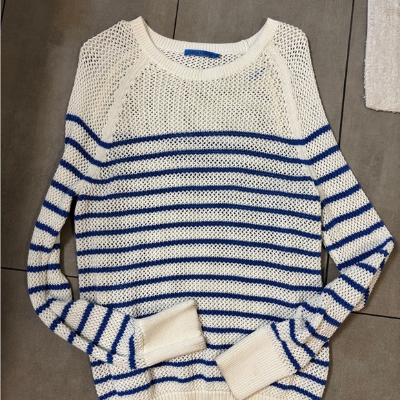 J. McLaughlin Sweaters - J. McLaughlin preppy Blue/White striped Women's Sweater size medium